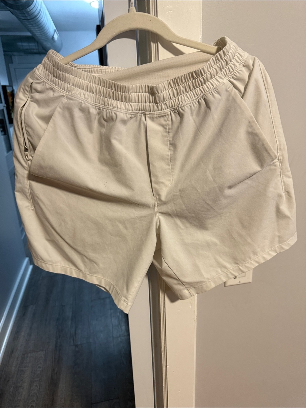 lululemon athletica White Athletic Elastic-Waist Men’s Shorts